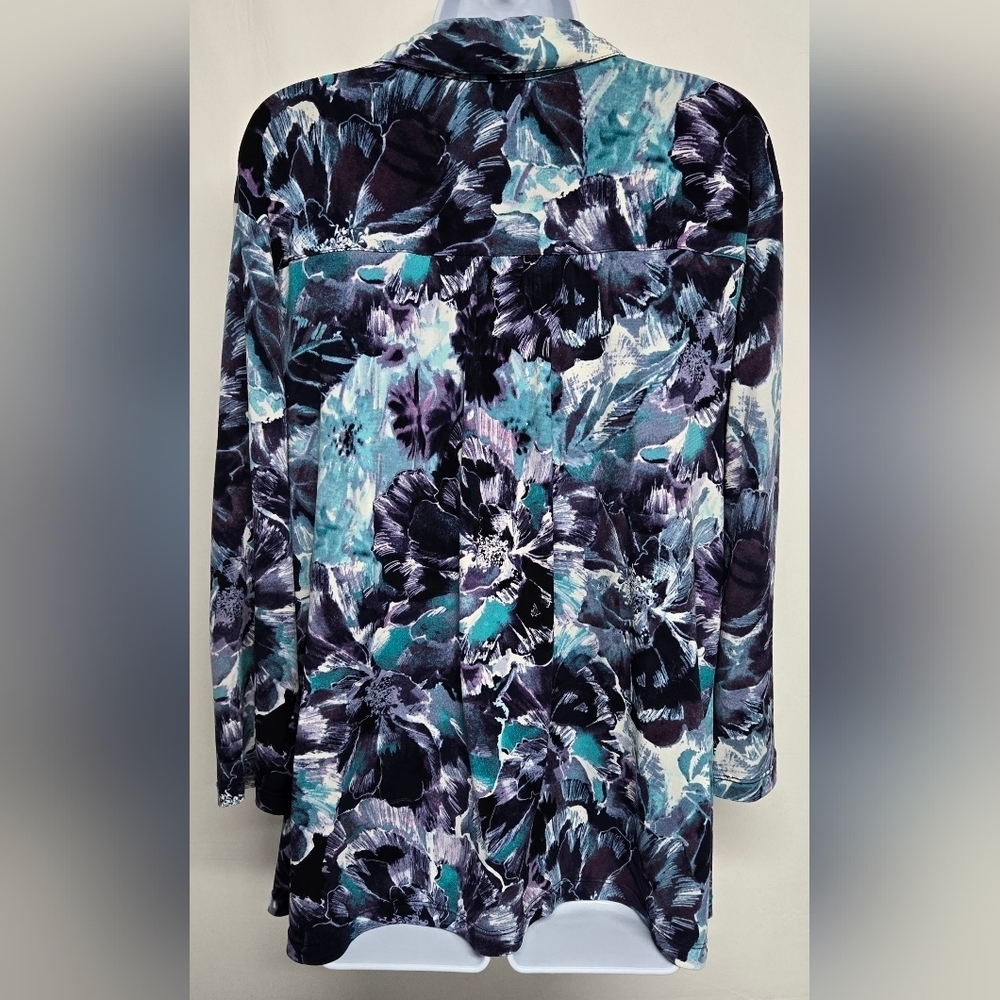Alfani Woman 3X Collared Slinky Stretch Knit Pullover Top Partial Button Front - Picture 3 of 6